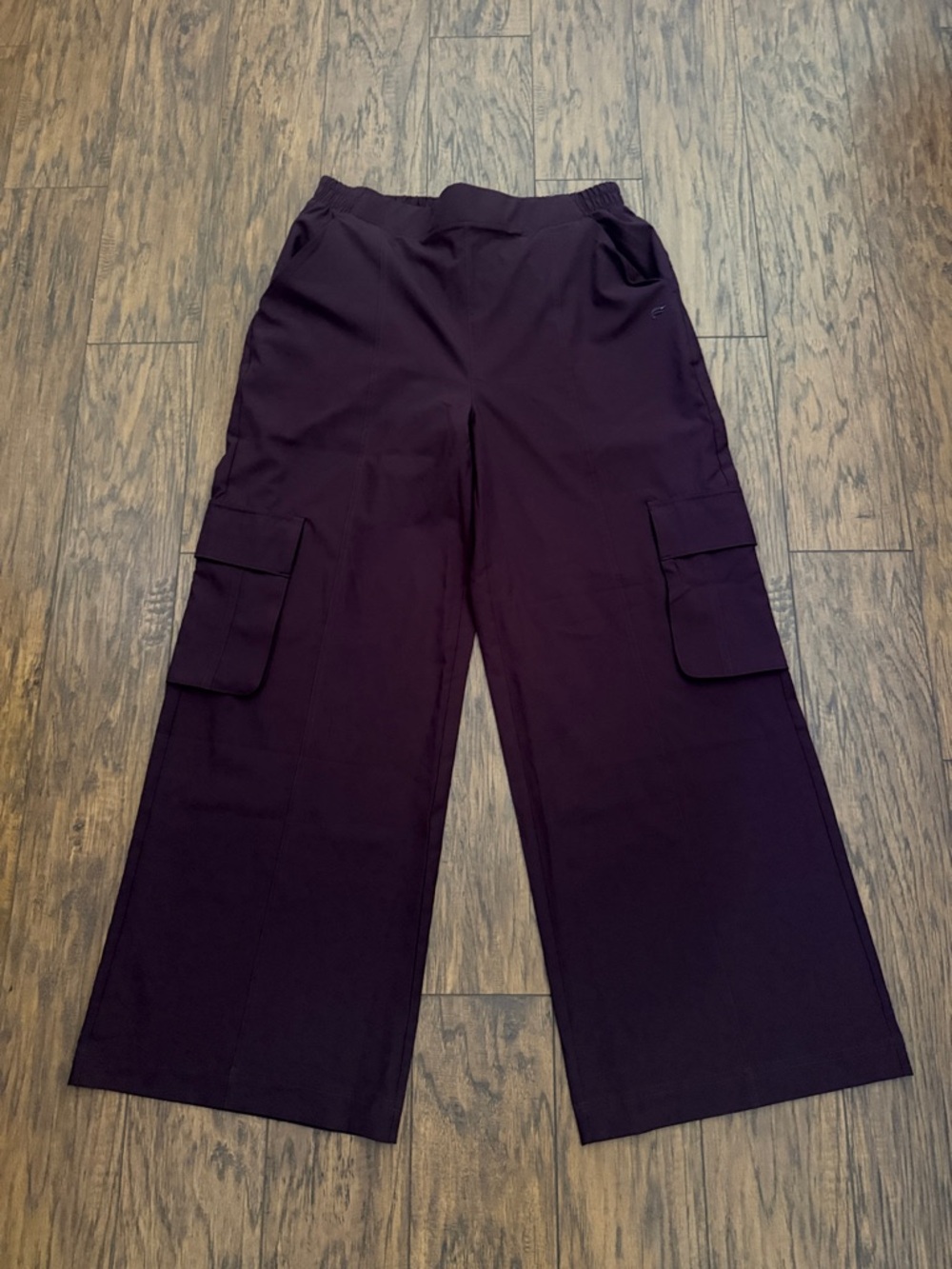 Fabletics aside Leg Pants